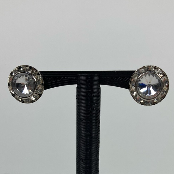 🆕 Claire’s Faux Round Bling Earrings Sensitive Solutions New! 💎 - Picture 7 of 16